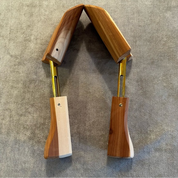 Rochester Shoe Tree Co. Pair Of Cedar Wood Stretchers Made In Ashland NH USA EUC - Picture 6 of 8